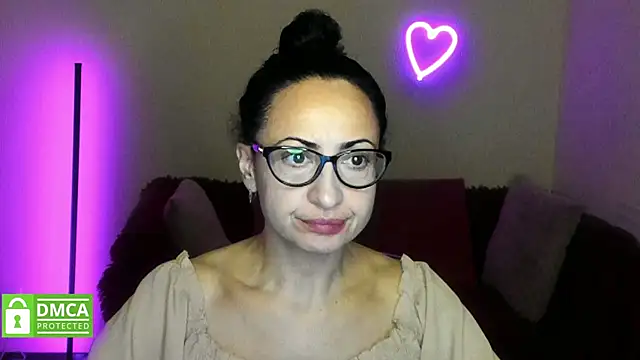 Arianasweety23 online show from 11-24-25, 06:29