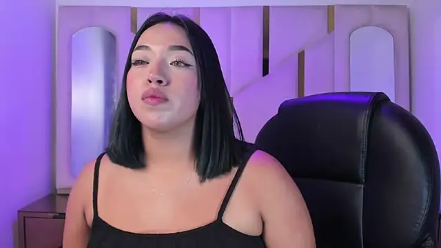 Snapshot of IsabellRodriguez18 chatting on 05-14-26, 03:24 IsabellRodriguez18 online show from 05-14-26, 03:24