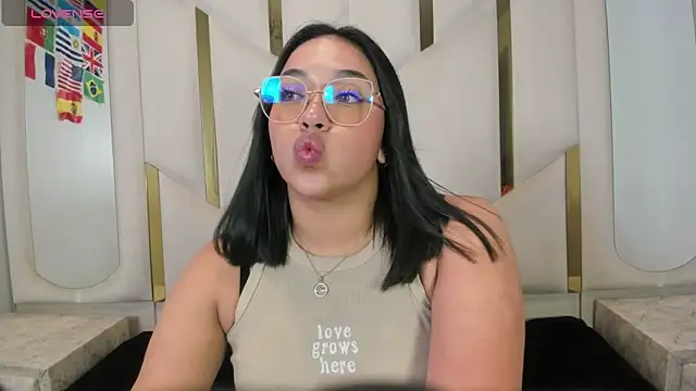 IsabellRodriguez18 online show from 07-01-26, 03:52