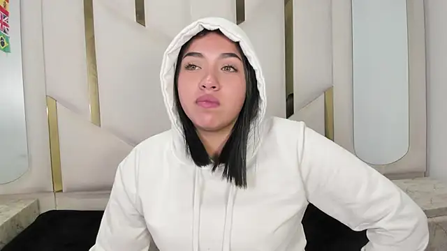 IsabellRodriguez18 online show from 07-11-26, 04:59