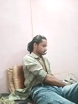 IamRentedBoybfriend online show from 03-10-25, 05:18