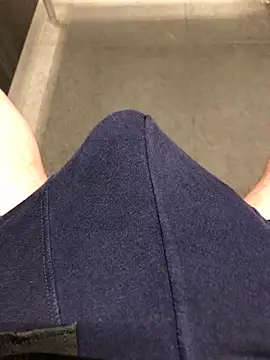 Snapshot of 22TT2295 chatting on 01-16-25, 08:11 22TT2295 online show from 01-16-25, 08:11