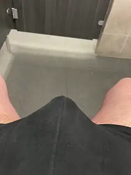 Snapshot of 22TT2295 chatting on 02-02-25, 12:02 22TT2295 online show from 02-02-25, 12:02