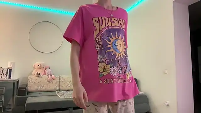 Snapshot of yunasuka chatting on 02-20-25, 10:48 yunasuka online show from 02-20-25, 10:48