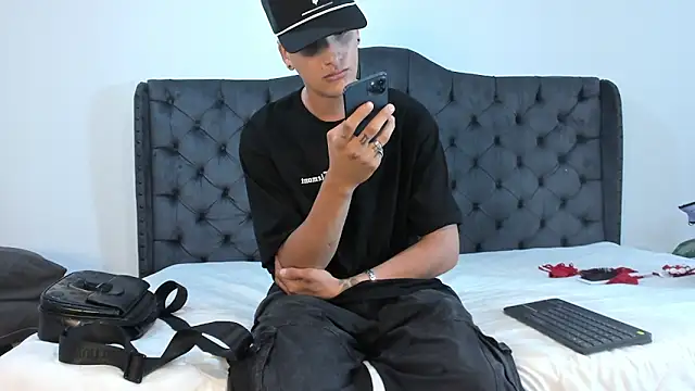 two milkyway online show from 09-23-25, 12:19