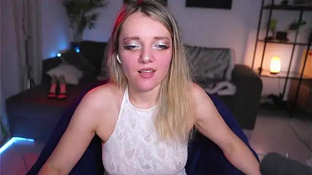 Magnetic Amy online show from 02-08-25, 01:54