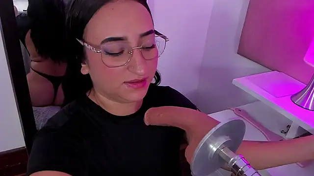 SammyMorales online show from 05-04-26, 01:07