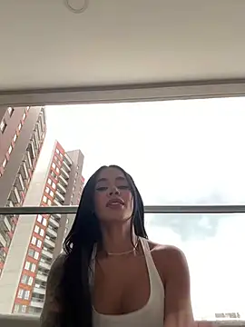 Snapshot of Karol_Towers chatting on 02-24-25, 08:14 Karol Towers online show from 02-24-25, 08:14