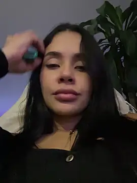 Snapshot of Karol_Towers chatting on 03-11-25, 03:48 Karol Towers online show from 03-11-25, 03:48