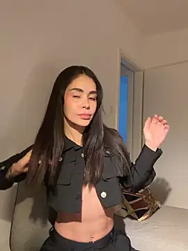 Snapshot of Karol_Towers chatting on 01-14-26, 12:33 Karol Towers online show from 01-14-26, 12:33