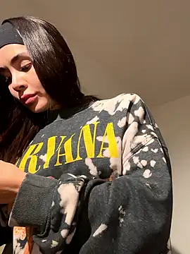 Snapshot of Karol_Towers chatting on 01-15-26, 10:53 Karol Towers online show from 01-15-26, 10:53