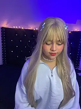 Snapshot of kath_kitty chatting on 01-15-25, 04:15 kath kitty online show from 01-15-25, 04:15