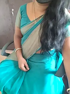 Snapshot of Tamil_roja69 chatting on 05-28-26, 05:38 Tamil roja69 online show from 05-28-26, 05:38