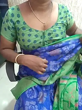 Snapshot of Tamil_roja69 chatting on 06-12-26, 01:43 Tamil roja69 online show from 06-12-26, 01:43