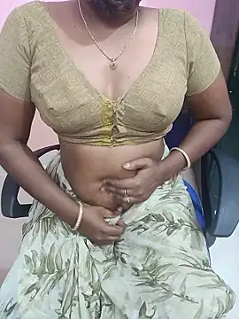 Snapshot of Tamil_roja69 chatting on 06-14-26, 02:30 Tamil roja69 online show from 06-14-26, 02:30