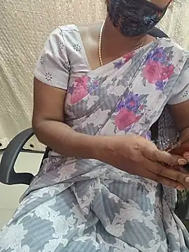 Snapshot of Tamil_roja69 chatting on 07-10-26, 04:53 Tamil roja69 online show from 07-10-26, 04:53