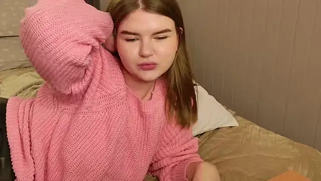 Snapshot of JessyCoss chatting on 01-02-25, 12:13 JessyCoss online show from 01-02-25, 12:13