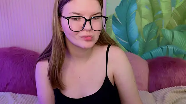 Snapshot of JessyCoss chatting on 02-28-25, 10:20 JessyCoss online show from 02-28-25, 10:20