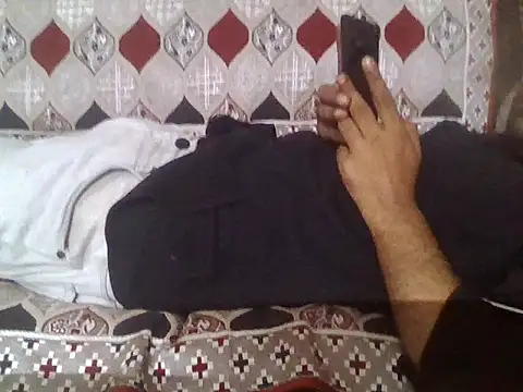 Snapshot of indihotguy chatting on 06-17-26, 02:07 indihotguy online show from 06-17-26, 02:07