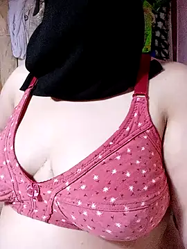 Snapshot of Botina-68 chatting on 01-10-25, 12:58 Botina-68 online show from 01-10-25, 12:58