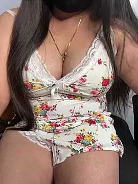 tanvihot2 online show from 06-18-26, 04:33