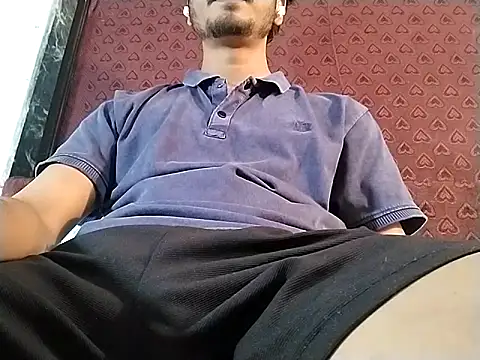 Ultimate cHappiE online show from 11-17-25, 06:46