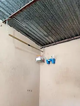 Snapshot of carria_homes chatting on 01-12-25, 04:10 carria homes online show from 01-12-25, 04:10