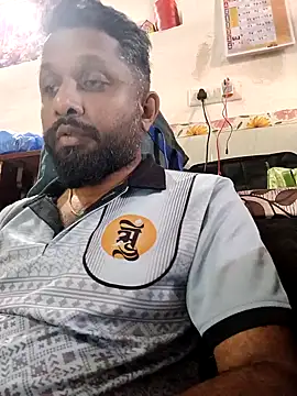 Snapshot of carria_homes chatting on 02-01-25, 09:43 carria homes online show from 02-01-25, 09:43