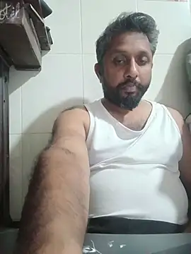 Snapshot of carria_homes chatting on 01-07-26, 07:05 carria homes online show from 01-07-26, 07:05