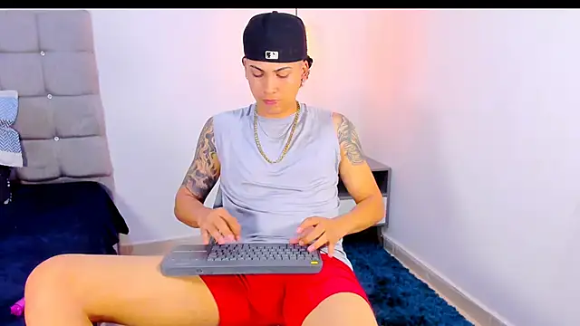 Snapshot of Br4ndxpimm chatting on 02-16-26, 04:30 Br4ndxpimm online show from 02-16-26, 04:30