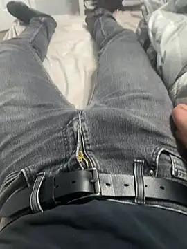 Snapshot of MrLatinKing chatting on 01-15-25, 11:40 MrLatinKing online show from 01-15-25, 11:40