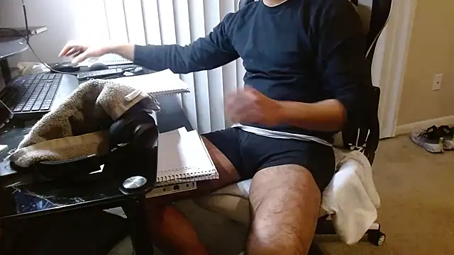 Snapshot of MrLatinKing chatting on 12-04-25, 02:21 MrLatinKing online show from 12-04-25, 02:21