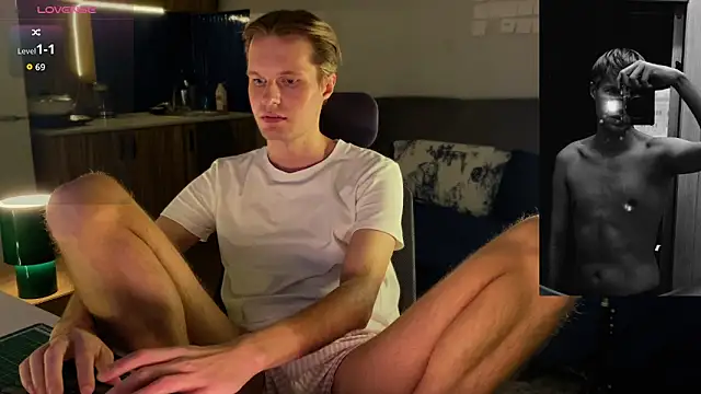 Snapshot of Leonnextdoor chatting on 02-06-26, 07:28 Leonnextdoor online show from 02-06-26, 07:28