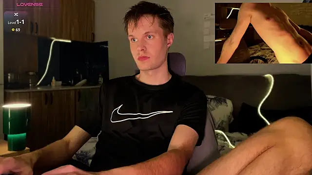 Leonnextdoor online show from 04-12-26, 08:25