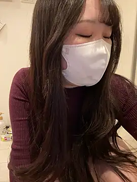 Snapshot of mina_0207 chatting on 02-04-26, 04:24 mina 0207 online show from 02-04-26, 04:24