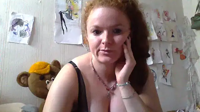 Snapshot of Rae_Jeannie chatting on 09-18-25, 07:32 Rae Jeannie online show from 09-18-25, 07:32