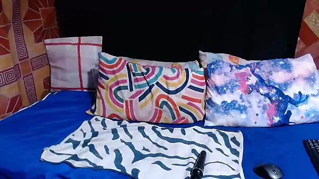 Thickbootykim online show from 02-17-26, 07:42