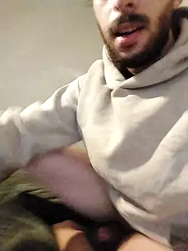 Levi Latino online show from 09-16-25, 05:25