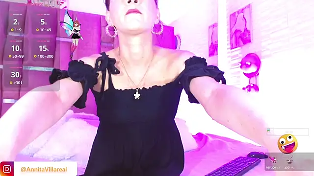 Snapshot of Annabelle-Villareal chatting on 09-15-25, 07:58 Annabelle-Villareal online show from 09-15-25, 07:58