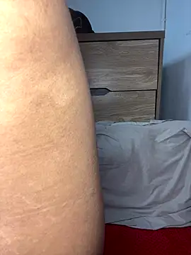 Ninabrunette18 online show from 10-28-25, 11:36