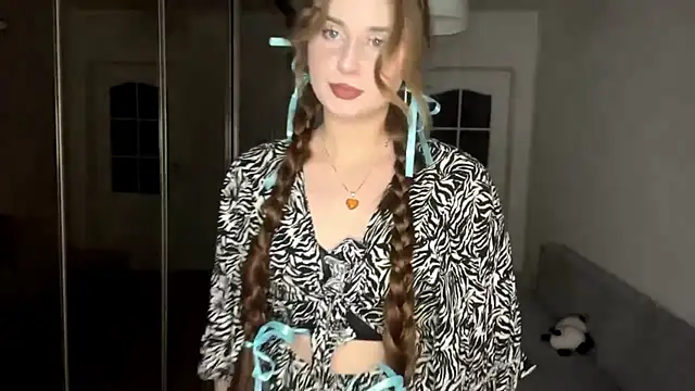 SelinaHope18 online show from 01-13-25, 09:20