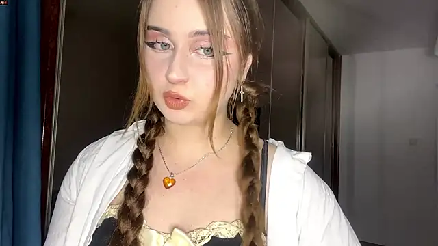 SelinaHope18 online show from 01-16-25, 09:30