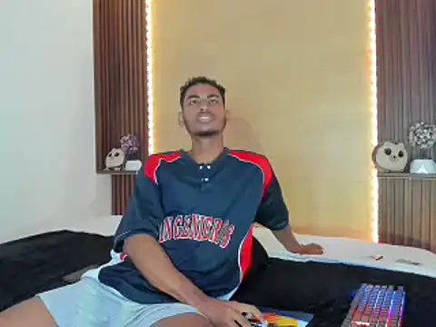 Snapshot of Evans777_ chatting on 01-08-25, 08:07 Evans777 online show from 01-08-25, 08:07