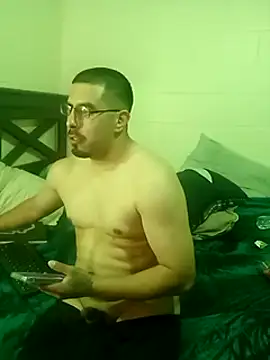 Snapshot of k1oudE chatting on 03-15-25, 09:09 k1oudE online show from 03-15-25, 09:09