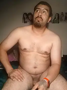 Snapshot of k1oudE chatting on 09-15-25, 02:06 k1oudE online show from 09-15-25, 02:06