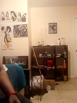 Snapshot of k1oudE chatting on 09-24-25, 08:01 k1oudE online show from 09-24-25, 08:01