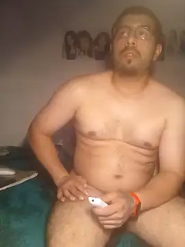 Snapshot of k1oudE chatting on 10-04-25, 10:13 k1oudE online show from 10-04-25, 10:13