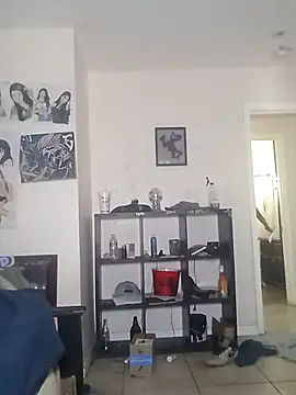 Snapshot of k1oudE chatting on 10-21-25, 07:14 k1oudE online show from 10-21-25, 07:14