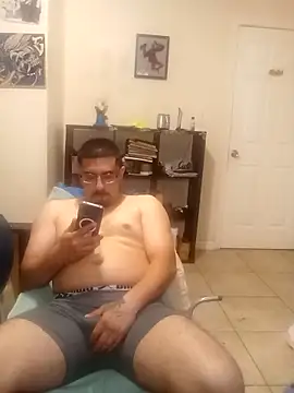 Snapshot of k1oudE chatting on 10-25-25, 07:52 k1oudE online show from 10-25-25, 07:52