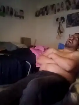 Snapshot of k1oudE chatting on 11-07-25, 04:07 k1oudE online show from 11-07-25, 04:07